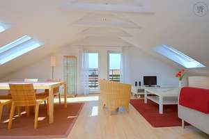 Wunderschöne Wohnung mit Balkon und tollem Blick in Stuttgart Feuerbach – Die vollständige Adresse der Immobilie erhältst du vom Anbieter., 70469 Lemberg/Föhrich, Stuttgart – Vorschaubild 1