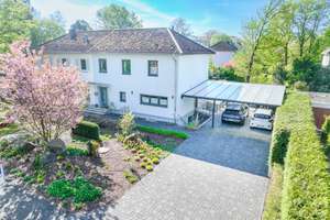 Stilvolles Einfamilienhaus auf großzügigem Grundstück in beliebter Lage des Bonner Venusbergs