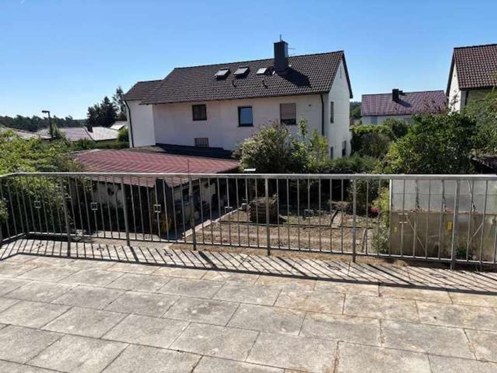 Immobilie in Heroldsberg - !Heroldsberg!!  Super Lage und  Haus mit  viel Potential! - Bild 3