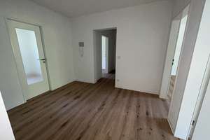 Modernisierte 4-Zimmerwohnung mit Balkon! – Lindenstr. 37, 37520 Osterode am Harz – Vorschaubild 2