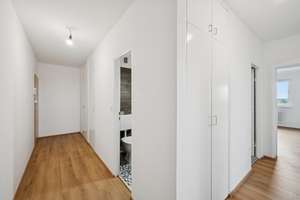 Wohnen mit Weitblick und Komfort – frisch sanierte Wohnung im Südwesten Berlins – Die vollständige Adresse der Immobilie erhältst du vom Anbieter., 12207 Lichterfelde, Berlin – Vorschaubild 8