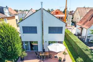 Wohnen auf höchstem Niveau - Energieeffizientes Traumhaus mit Garten in Ingolstadt-Haunwöhr