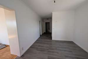 Attraktive 2,5-Zimmer Wohnung im 5. OG mit Balkon in Osnabrück-Weststadt – Mozartstraße 1, 49076 Weststadt, Osnabrück – Vorschaubild 9