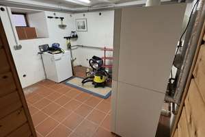 Energetisch renoviertes Einfamilienhaus mit Einliegerwohnung – Die vollständige Adresse der Immobilie erhältst du vom Anbieter., 35394 Rödgen, Gießen – Vorschaubild 12