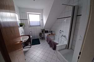 Dachgeschosswohnung mit wenig Schrägen, zentral gelegen – Teutoburger Straße  161, 46119 Klosterhardt-Süd, Oberhausen – Vorschaubild 3