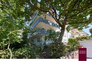 Halbhöhenlage S-Nord: Großzügige 4-Zi.-Wohnung, 2 Balkone, Parkett & Einbauküche +++ – Azenbergstraße 34, 70175 Relenberg, Stuttgart – Vorschaubild 2