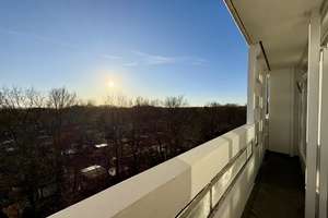 Komplett sanierte 1,5-Zimmer Wohnung im 6. OG mit Balkon in Hamburg-Osdorf - provisionsfrei – Julius-Brecht-Straße 5, 22609 Osdorf, Hamburg – Vorschaubild 15