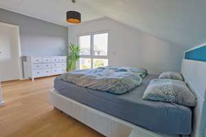 Modernes Familienzuhause mit Garten im Münchner Norden – Sperlingweg 17a, 80937 Am Hart, München – Vorschaubild 14