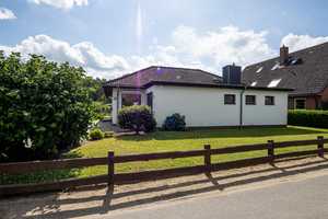 BUNGALOW MIT SONNENGARTEN * 46 m² WOHNBEREICH* GUTE RAUMAUFTEILUNG!(FISCHBEK/ELMENHORST) – Stormarn (Kreis) – Vorschaubild 3
