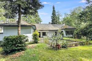 Bequemer Bungalow mit großem Grundstück und naturnaher Lage – Die vollständige Adresse der Immobilie erhältst du vom Anbieter., 28816 Stuhr – Vorschaubild 1
