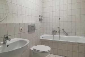 Ein Zuhause oder eine Renditequelle – 2-Zimmer-Wohnung im begehrten Sonnenberg für Eigennutzer und A – Ludwig-Kirsch-Straße 14, 9130 Chemnitz – Vorschaubild 6