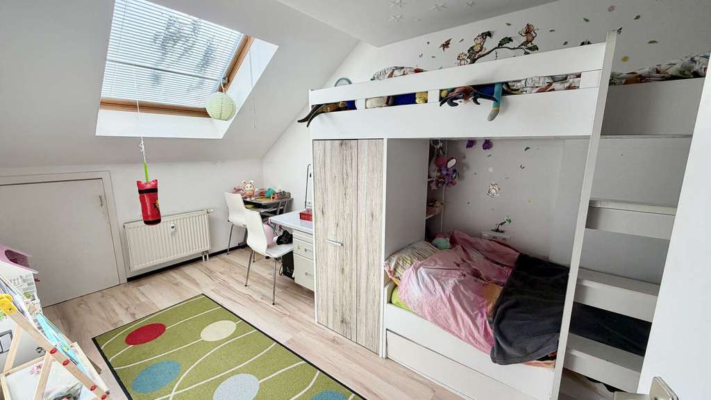 Immobilie in Weil der Stadt - Lichtdurchflutetes Wohnen über den Dächern von Weil der Stadt - Bild 3