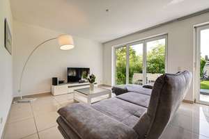 MÖBLIERT - Exclusive Living - Geschmackvolle Wohnung mit Terrasse in Halbhöhenlage – Die vollständige Adresse der Immobilie erhältst du vom Anbieter., 70469 Lemberg/Föhrich, Stuttgart – Vorschaubild 3