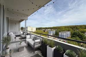 Kernsanierte 2-Zimmer-Wohnung mit Balkon und Blick über den Pfälzer Wald