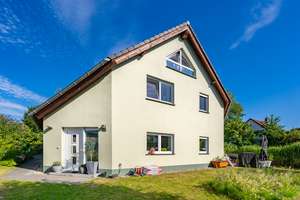 Kapitalanlage - Moderne Doppelhaushälfte mit rund 4,5 % Rendite – 12621 Kaulsdorf, Berlin – Vorschaubild 2