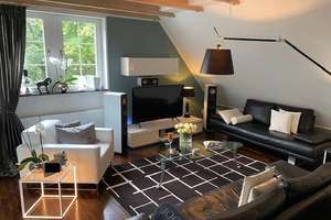 Charmante Villen-Dachgeschosswohnung mit Schlafempore in Duisburg-Homberg – Die vollständige Adresse der Immobilie erhältst du vom Anbieter., 47198 Alt-Homberg, Duisburg – Vorschaubild 3
