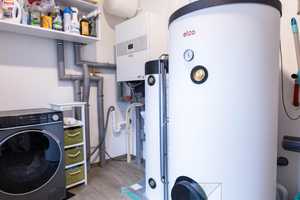 Preis aktualisiert – Modernes KfW 40+-Einfamilienhaus mit Solaranlage, Kamin & Markenküche – Sachsenstraße 30, 9212 Zwickau (Kreis) – Vorschaubild 14