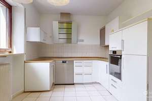 Attraktives Mehrfamilienhaus mit 3 Wohneinheiten und großem Entwicklungspotential – Die vollständige Adresse der Immobilie erhältst du vom Anbieter., 80935 Lerchenau-Ost, München – Vorschaubild 4