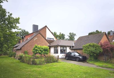 Großes Haus - Großes Grundstück - Interessantes EFH mit Einliegerwohnung in Triangel