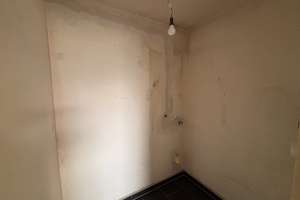Frisch renoviert in Freimann: Helle 1-Zimmer-Wohnung mit Balkon und Einbauküche – Burmesterstr. 8, 80939 Freimann, München – Vorschaubild 5