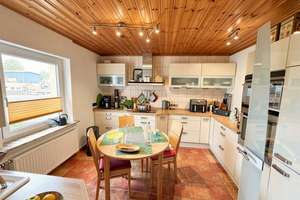 Ideal für Familien! Helles Reiheneckhaus mit EBK, Garage und Garten! – Die vollständige Adresse der Immobilie erhältst du vom Anbieter., 42719 Wald, Solingen – Vorschaubild 8