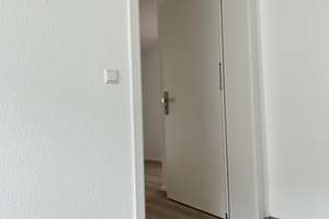 DG-Wohnung in Kupprichhausen: Modern, hell und mit traumhaftem Ausblick I Stellplatz & Balkon – Die vollständige Adresse der Immobilie erhältst du vom Anbieter., 97944 Boxberg – Vorschaubild 2