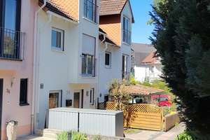 Wohnen mit Charakter: Mittelreihenhaus in Waldsolms
