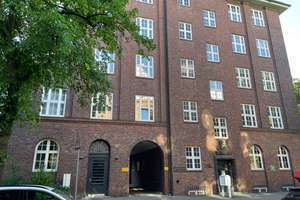 Helle 3-Zimmer Dachgeschosswohnung in Hamburg-Uhlenhorst – Die vollständige Adresse der Immobilie erhältst du vom Anbieter., 22085 Uhlenhorst, Hamburg – Vorschaubild 1