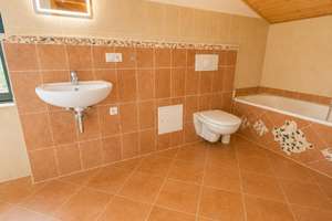 2-Zimmer-Dachgeschosswohnung in Buckow Nach Sannierung -Holzdiele, Badewanne+Dusche – Lindenstraße 9, 15377 Buckow (Märkische Schweiz) – Vorschaubild 11