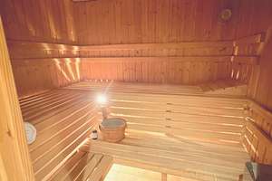 IDYLLISCHES NIKOLASSEE: Auf einem ruhigen Sonnengrundstück mit Garten, Terrasse, Garage & Sauna! – Die vollständige Adresse der Immobilie erhältst du vom Anbieter., 14129 Nikolassee, Berlin – Vorschaubild 13