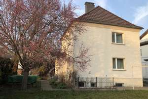 Sehr schönes freistehendes Einfamilienhaus/ Stadtvilla in beliebter Wohnlage mit Garten+ Garage – Immischstraße 1, 99510 Apolda – Vorschaubild 6