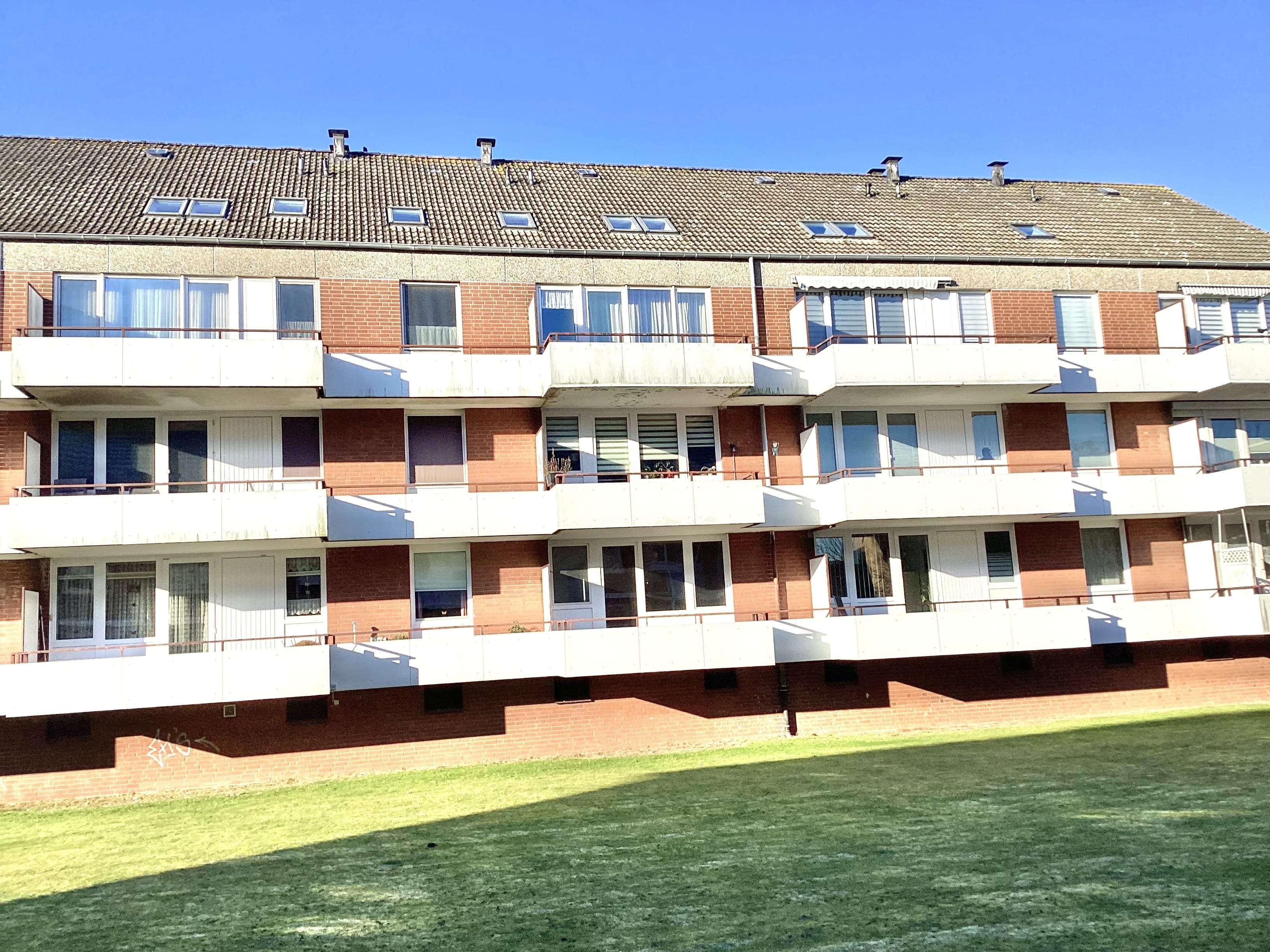 Interessante Hochparterrewohnung in Sackgassenlage, Cuxhaven Kreis – Bild 1