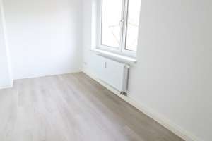 3-Zimmer, Balkon, Dusche im Bad – Sterzelstraße 13, 9117 Siegmar, Chemnitz – Vorschaubild 5