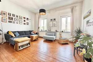 moderne 3-Zimmer-Altbauwohnung in Lürrip