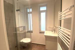 Vollständig renovierte, kernsanierte 2-Zimmer-Wohnung mit Balkon und EBK in Bestlage in Hamburg – Erikastraße 43 b, 20251 Eppendorf, Hamburg – Vorschaubild 4