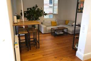 Wunderschöne 4-Zimmer-Wohnung mit Balkon und Wintergarten in Stuttgart West – Die vollständige Adresse der Immobilie erhältst du vom Anbieter., 70176 Rotebühl, Stuttgart – Vorschaubild 3