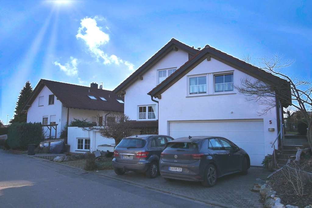 Immobilie in Wolpertswende - Einfamilienhaus mit Einliegerwohnung - Bild 1