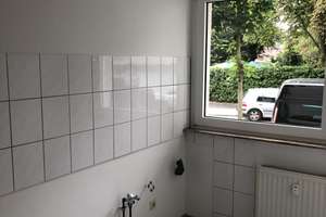 Moderne 2 Raum-Whg. inkl. Balkon, Wohnzimmer, Küche, Diele, großes Bad. – Philippstr. 9, 45327 Stoppenberg, Essen – Vorschaubild 6