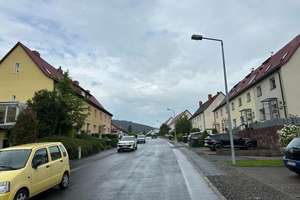 Charmante Doppelhaushälfte mit Wohlfühl-Wintergarten und gepflegtem Garten! – Richard- Wagner- Str. 64, 98529 Suhl-Lautenberg, Suhl – Vorschaubild 5