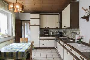 Charmantes Einfamilienhaus mit großem Garten, Teich, Kamin und Garage in Marl – Die vollständige Adresse der Immobilie erhältst du vom Anbieter., 45772 Hüls-Nord, Marl – Vorschaubild 4