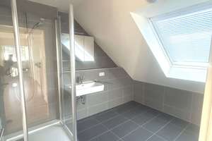 Sehr schöne GALERIE-Wohnung. Ideal für ein PAAR ohne Kinder. Balkon, Einbauküche, Stellplatz. FREI – Die vollständige Adresse der Immobilie erhältst du vom Anbieter., 70599 Schönberg, Stuttgart – Vorschaubild 16