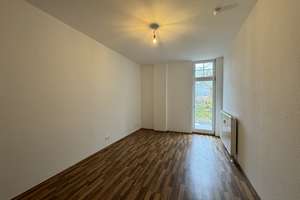 Traumhafte 2-Zimmer-Wohnung mit Balkon & saniertem Bad im begehrten Stadtfeld – An der Enckekaserne 8, 39110 Stadtfeld West, Magdeburg – Vorschaubild 3