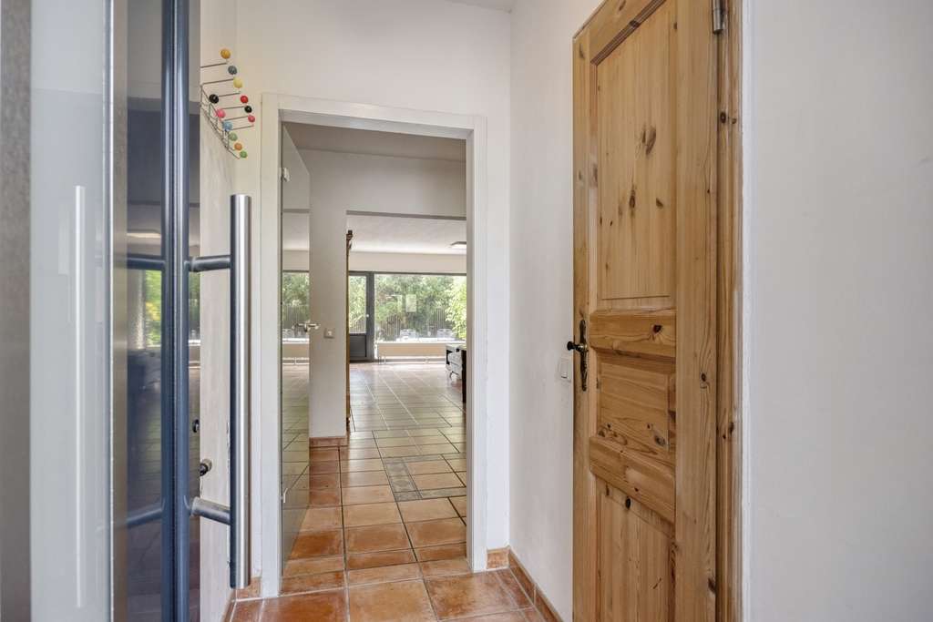 Immobilie in Wesseling - Charakterstarker Split-Level-Bungalow mit Aufstockung in ruhiger Lage – inklusive Garage und gepfl - Bild 1