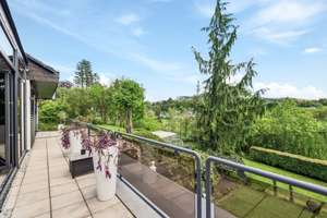 Architektenvilla mit Wellness, Design & Technik – luxuriös modernisiertes Anwesen im Rheingau-Taunus – Die vollständige Adresse der Immobilie erhältst du vom Anbieter., 65232 Taunusstein – Vorschaubild 11