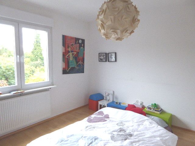 Platz für die große Familie... V-E-R-M-I-E-T-E-T... image