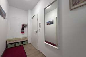 Bremerhaven - Mitte // 2 Zimmer-Mietwohnung in gehobenem Standard mit Balkon und Wasserblick – Die vollständige Adresse der Immobilie erhältst du vom Anbieter., 27568 Mitte, Bremerhaven – Vorschaubild 2