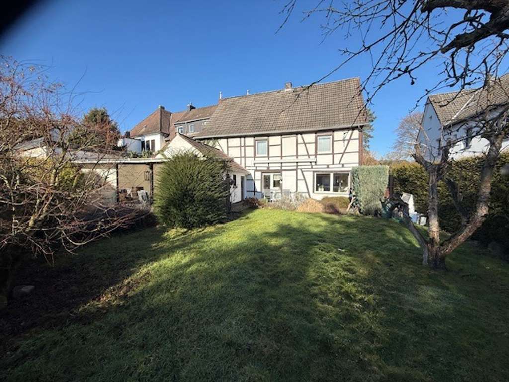 Immobilie in Datteln - Klasse Fachwerkhaus mit schönem Grundstück in der Innenstadt!!! - Bild 1