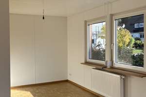 Helles charmantes Einfamilienhaus in Bubenreuth mit riesigem Garten – Die vollständige Adresse der Immobilie erhältst du vom Anbieter., 91088 Bubenreuth – Vorschaubild 4