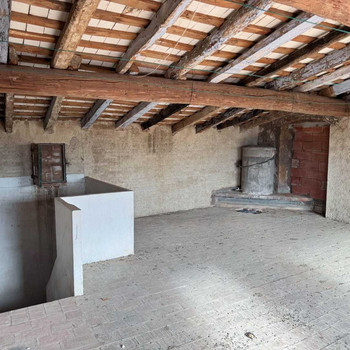HAUS ZUR RENOVIERUNG