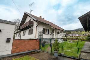 Gepflegtes Haus in Hunderdorf. – Straubing-Bogen (Kreis) – Vorschaubild 2
